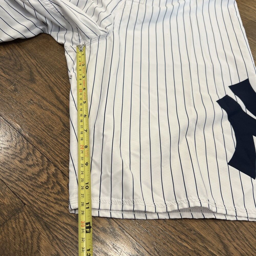 Quiksilver Men's 22 Inch Boardshorts with Liner (NY Yankees Pinstripe, Size 34) - Picture 5 of 5